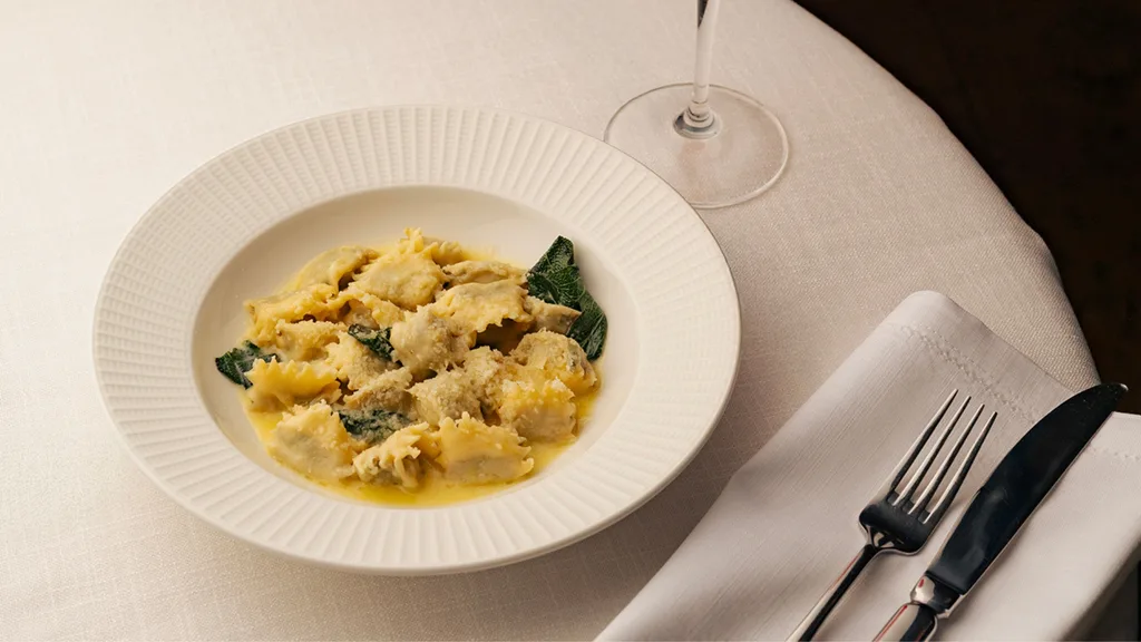 Το Agnolotti Del Plin του Gran Torino με το μοσχάρι και τη Γουινέα. 
