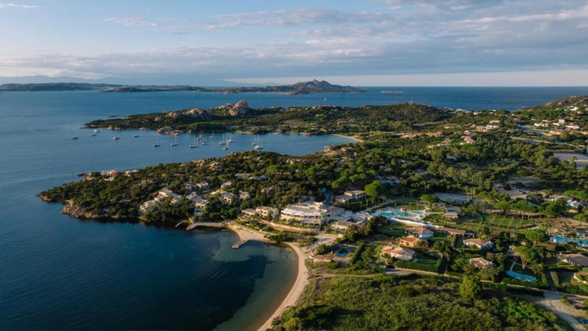 7Pines από το Hyatt Hotel στη Σαρδηνία